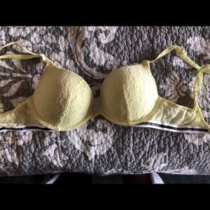 Victoria Secret yellow lace push up bra